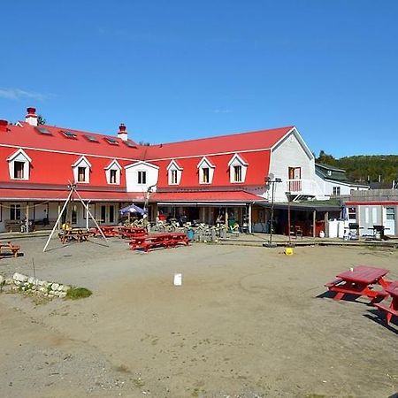 Auberge Jeunesse De Tadoussac Eksteriør bilde
