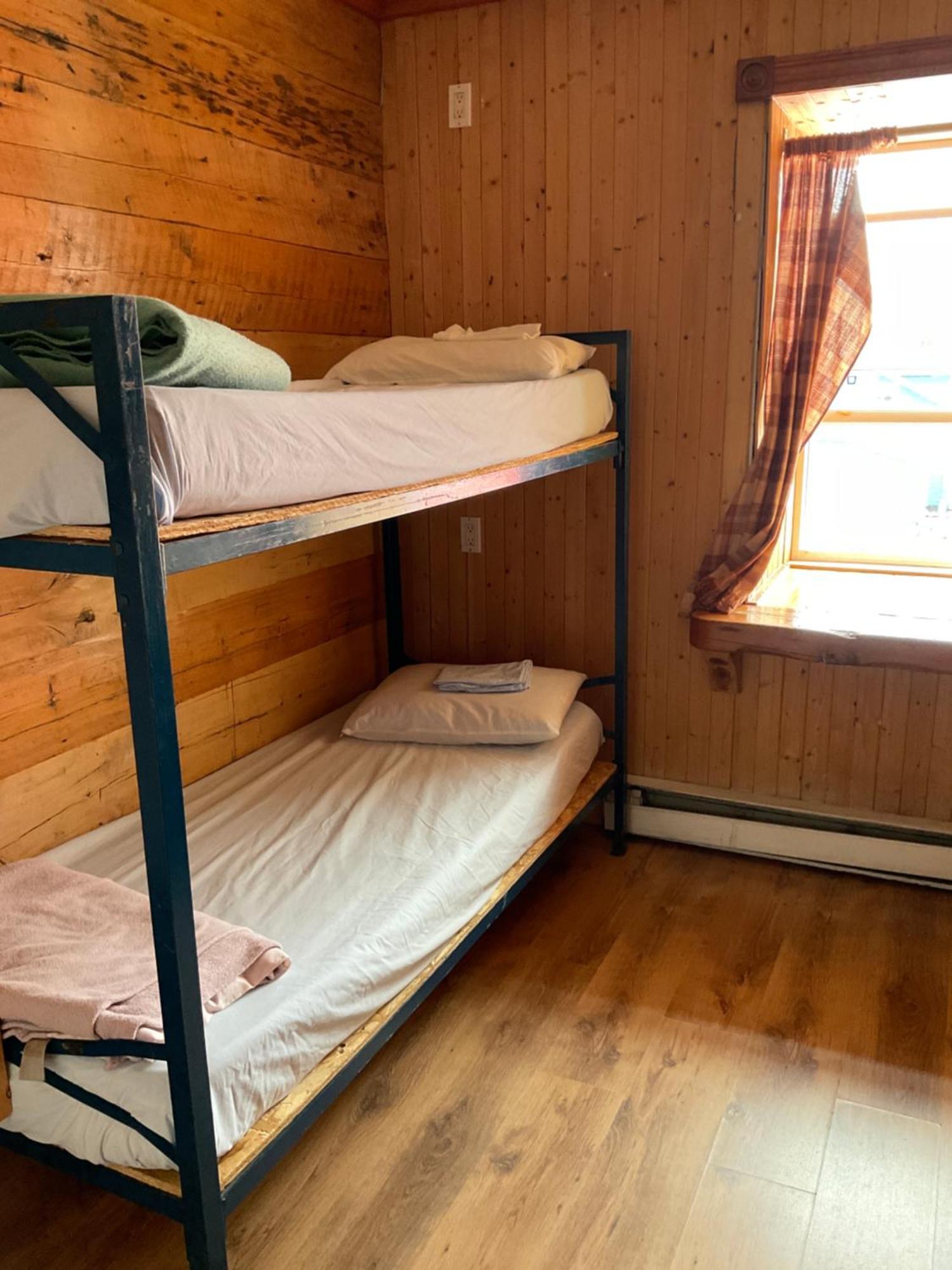 Auberge Jeunesse De Tadoussac Eksteriør bilde