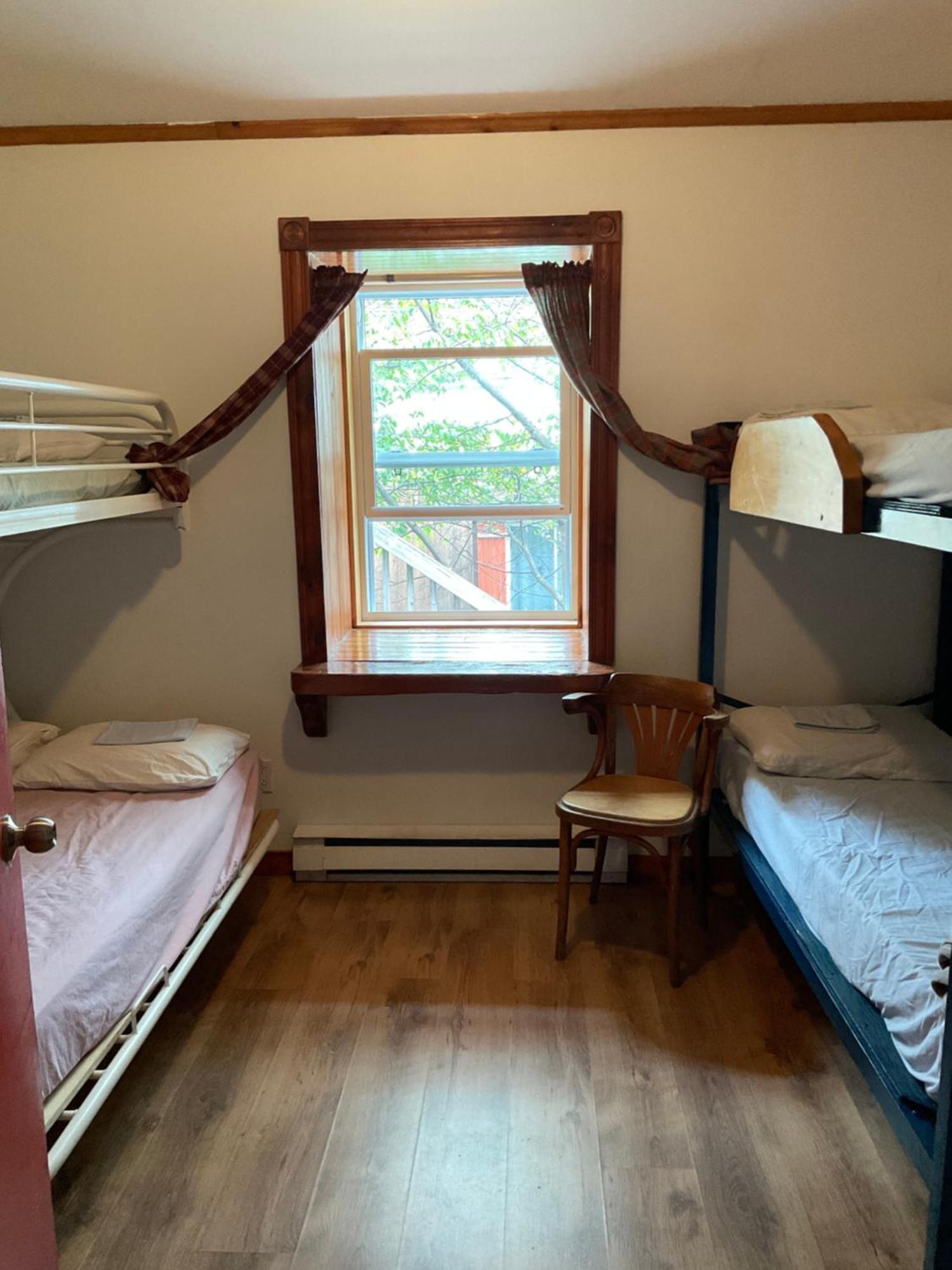 Auberge Jeunesse De Tadoussac Eksteriør bilde